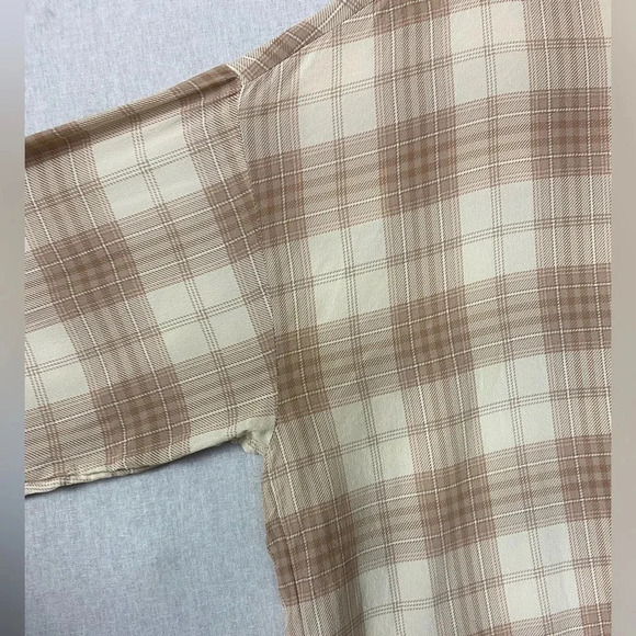 Wilfred Aritzia check print 100% silk “Alma” button oversized  blouse Sz M - Picture 7 of 13